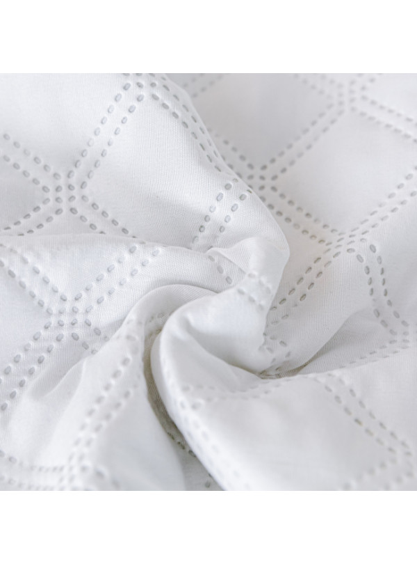 NARZUTA NA ŁÓZKO 200x220 PIKOWANA Z FALBANKĄ BIAŁA BIEL