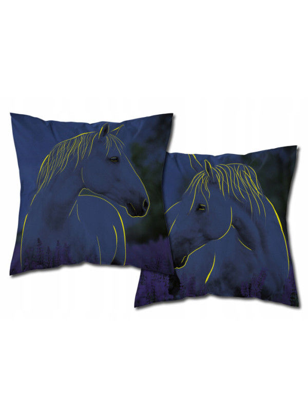 POSZEWKA ŚWIECĄCA W CIEMNOŚCI 40x40 Z KONIEM KOŃ