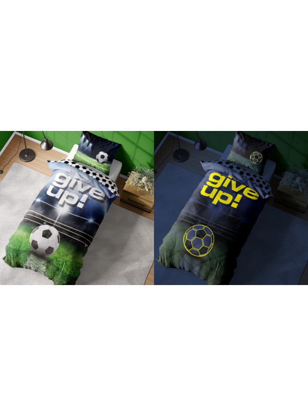 POŚCIEL 160x200 ŚWIECĄCA W CIEMNOŚCI PIŁKA NOŻNA NEVER GIVE UP 4640_A